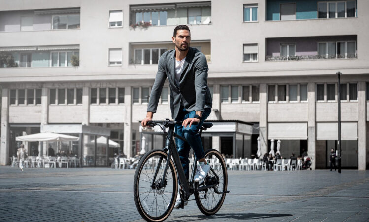 Fiido Vélo Électrique Léger : L’allié idéal pour les professionnels urbains