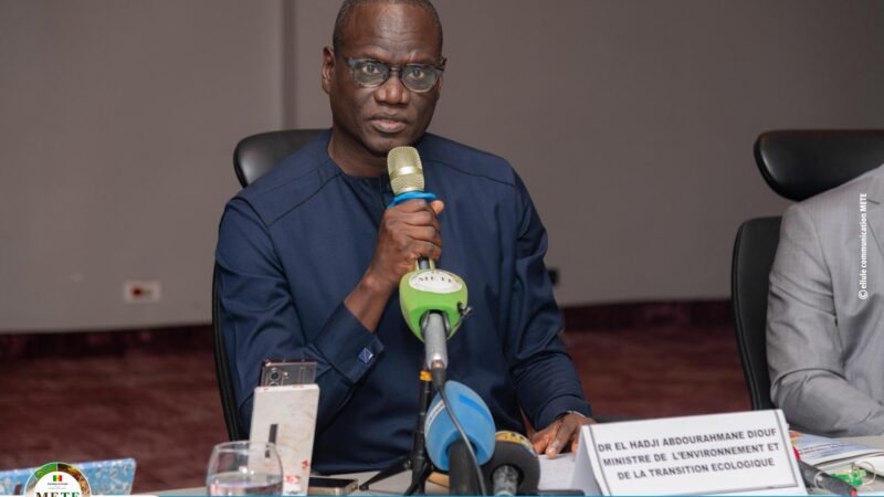 Bargny: Abdourahmane Diouf annonce une enveloppe d’urgence de 800 millions FCFA pour lutter contre l’érosion côtière