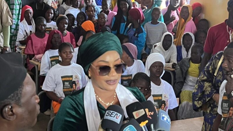 (Vidéo) Plan Jaxaay 21: Bébé Basse Solidarité dote l’école élémentaire de salles de classe et de blocs de latrines