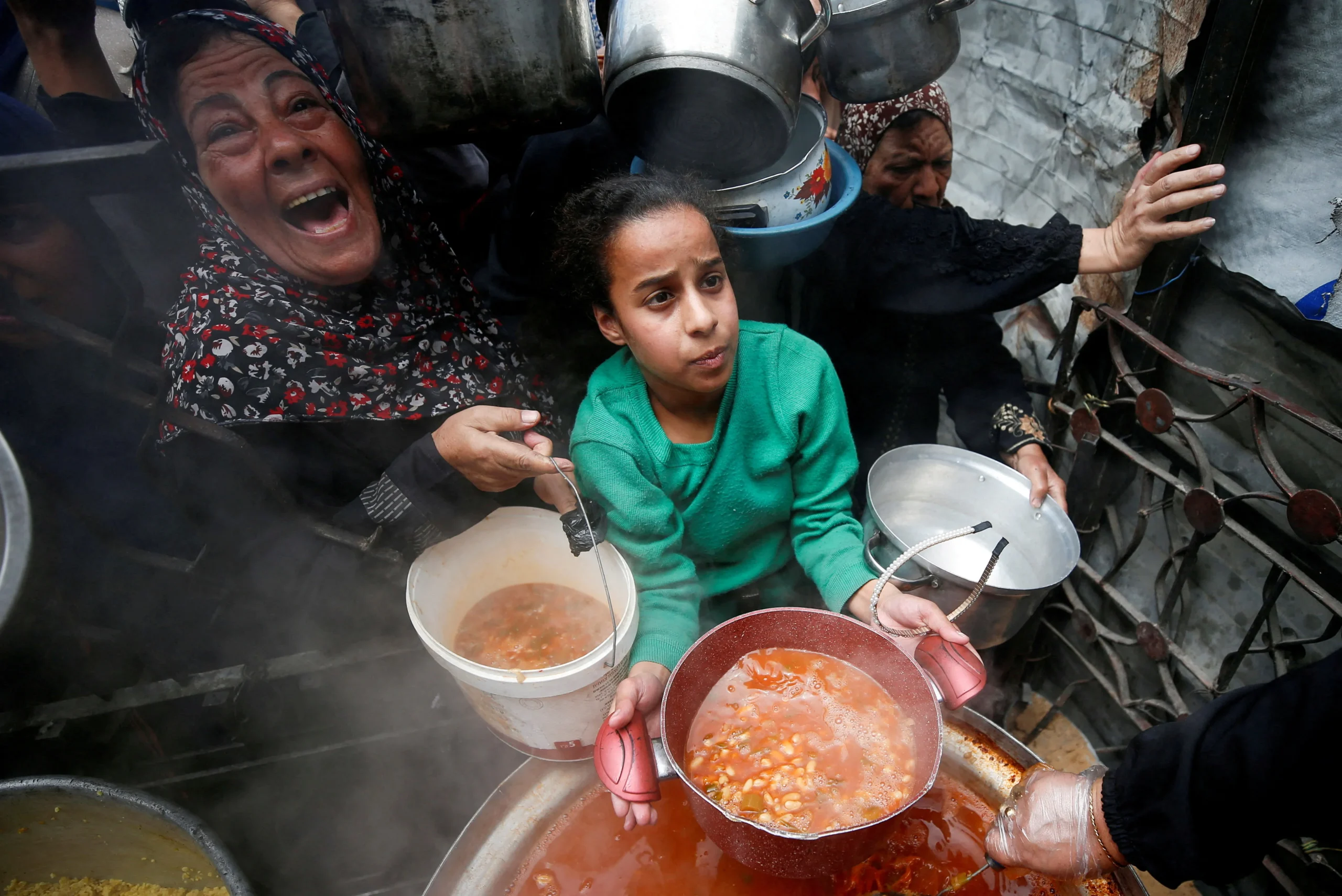 Sous la menace d’une expulsion de Gaza, le type de données confidentielles réclamé par Israël qui a uni huit ONG dans le refus