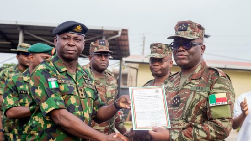 Au Bénin, la présence des forces étrangères sollicitée après la crise de décembre connaît son épilogue officiel à Togbin