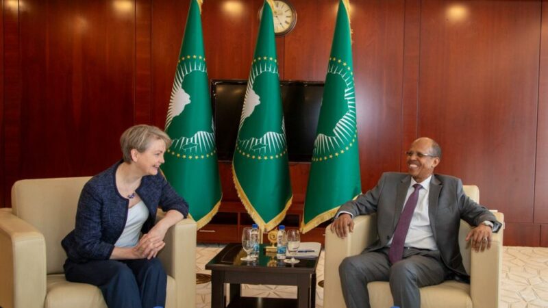 Pour transformer leur coopération en alliance stratégique, le lieu et l&rsquo;échéance fixés par l&rsquo;Union Africaine et le Royaume-Uni