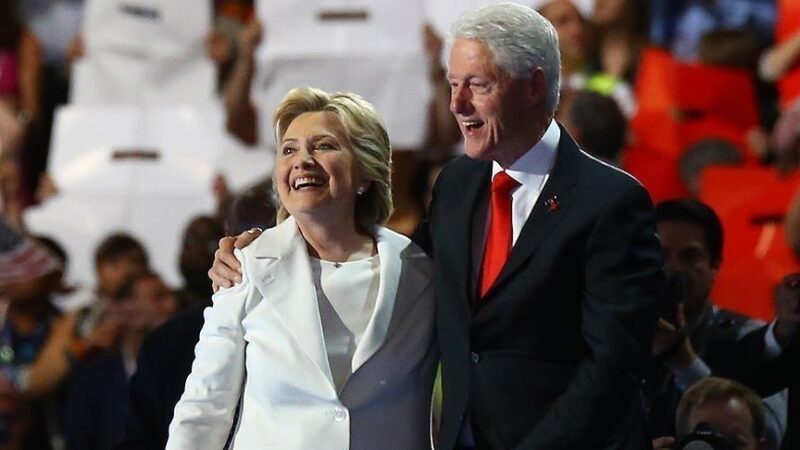 Menacés de poursuites par le Congrès, la décision finale communiquée par Bill et Hillary Clinton sur leur audition
