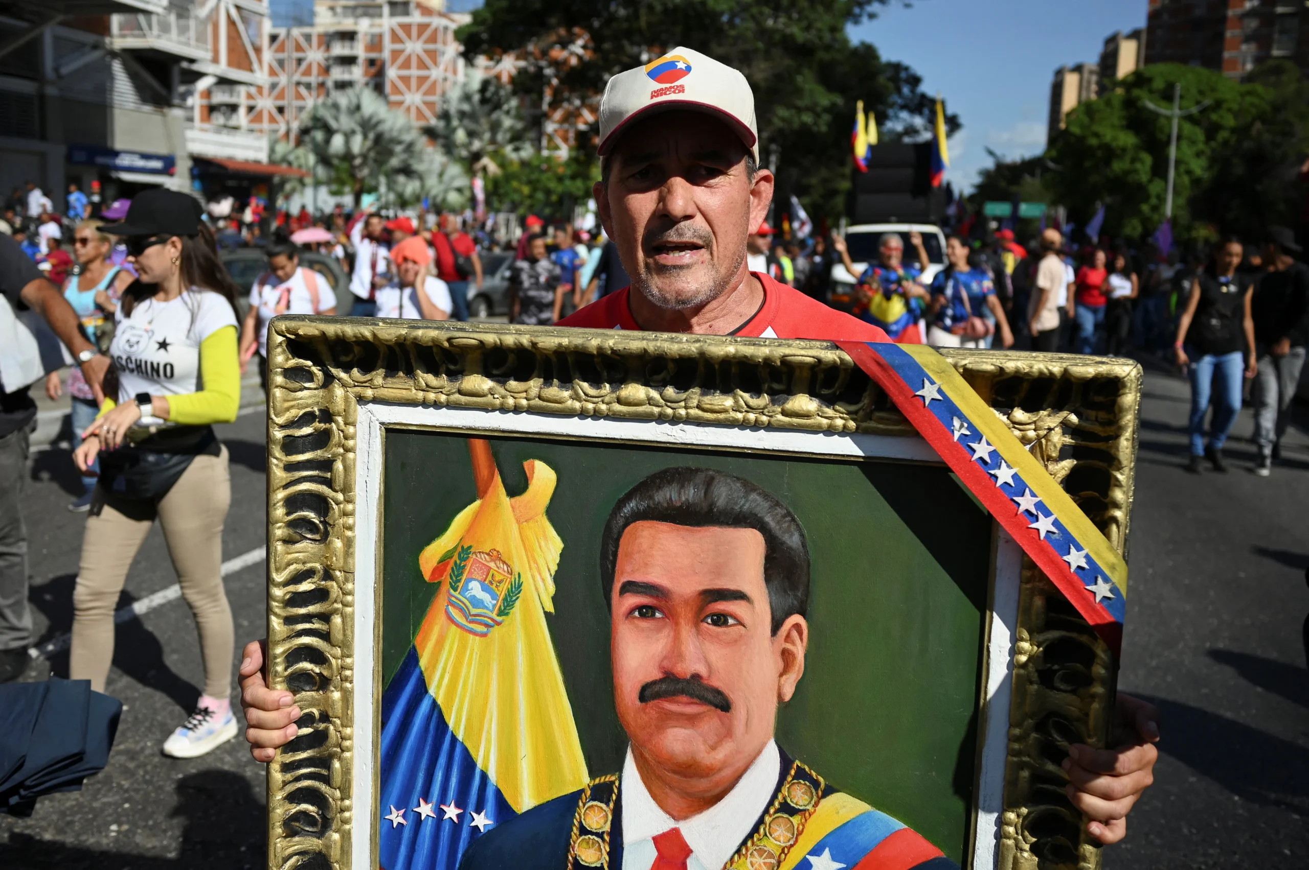 Venezuela : Alors que la rue réclame le retour de Maduro, l’exigence spécifique de Donald Trump qui place l’intérim sous tension