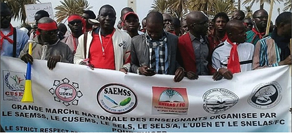 Entre menaces de sanctions et retards de paiement, ce paradoxe financier relevé par Amadou Mbengue qui décrédibilise la posture de l&rsquo;État face aux enseignants