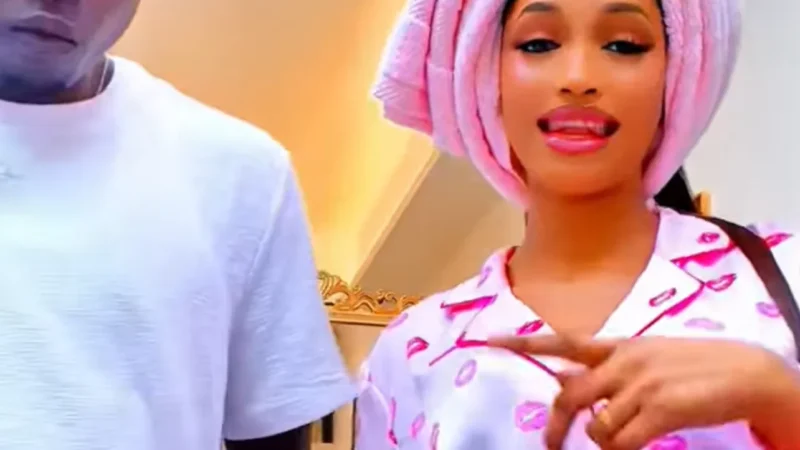 Au rythme du dernier titre de Cool Lams, l&rsquo;instant de détente affiché par le couple Ngaaka Blindé et Fatel