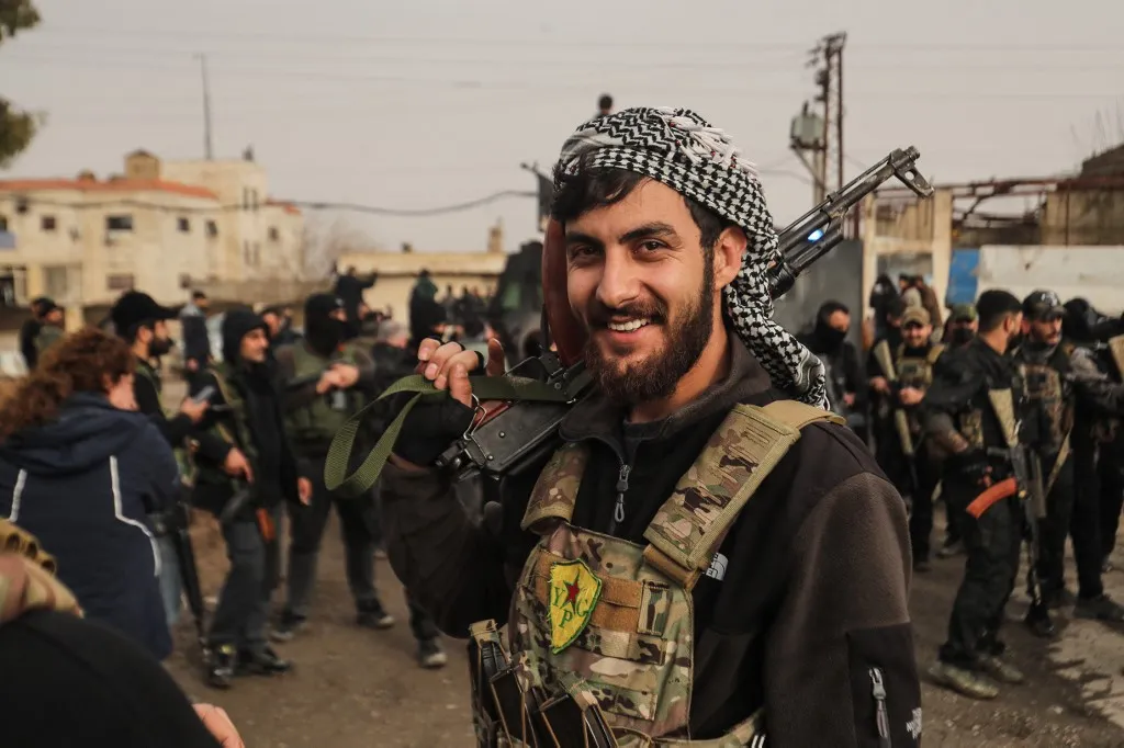 Syrie : Liée à un accord trilatéral, la manœuvre d&rsquo;envergure entamée par l&rsquo;armée américaine pour les détenus de l&rsquo;EI