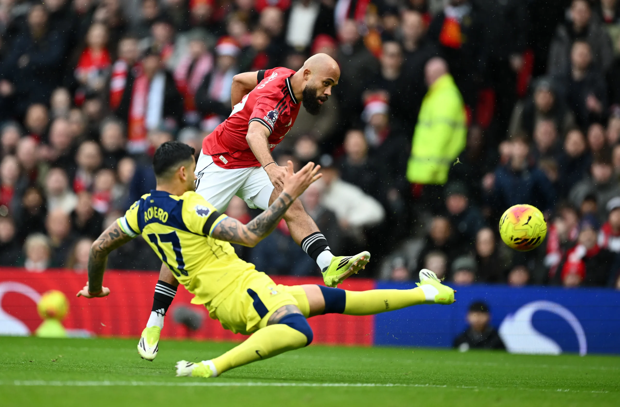 Premier League : Pendant que Carrick enchaîne, le lourd passif disciplinaire rattrapé par le capitaine de Tottenham à Old Trafford