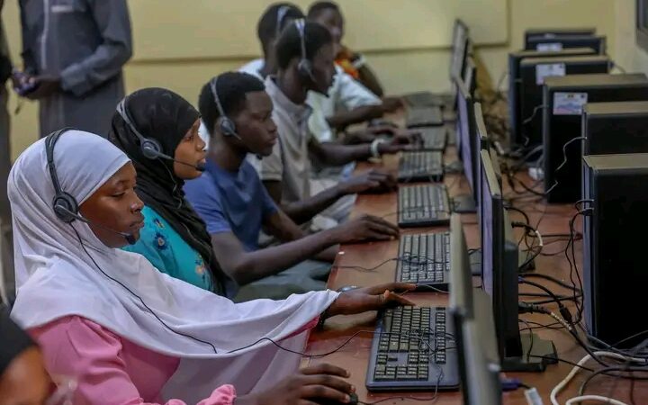 Kédougou : Bassirou Diomaye Faye lance l’accès universel à Internet par satellite…