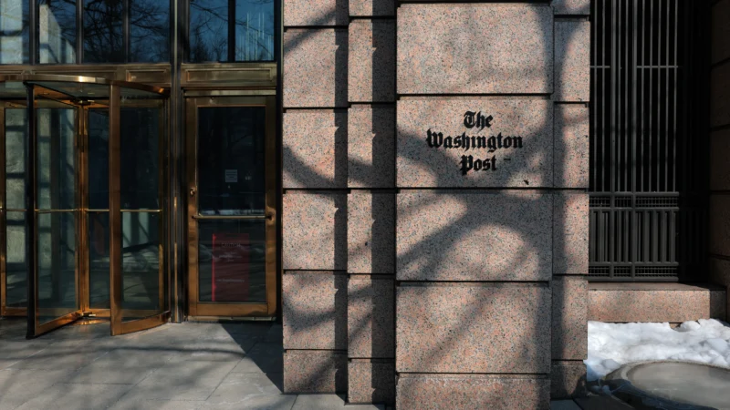 États-Unis : Au terme de deux années de turbulences internes, le changement de leadership officialisé par le propriétaire du Washington Post