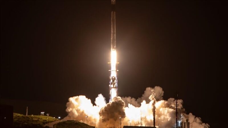 Devant les actionnaires de SpaceX, la raison pragmatique invoquée par Elon Musk pour détourner ses fusées de la planète Mars