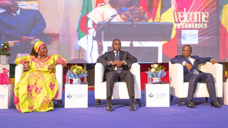 Devant l’urgence sanitaire à Yaoundé, la nouvelle doctrine de souveraineté exposée par le ministre Cheikh Tidiane Dieye