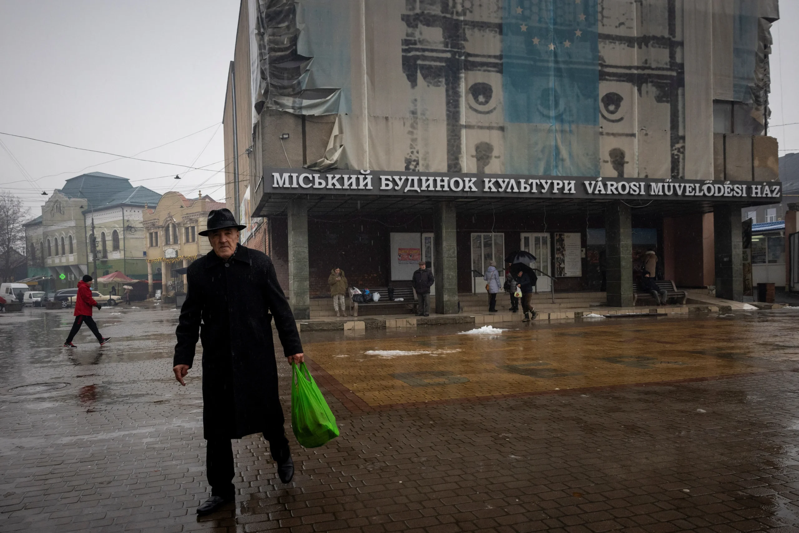 Alors que Budapest bloque l’adhésion à l’UE, le démenti factuel qu’apportent les populations frontalières en Ukraine