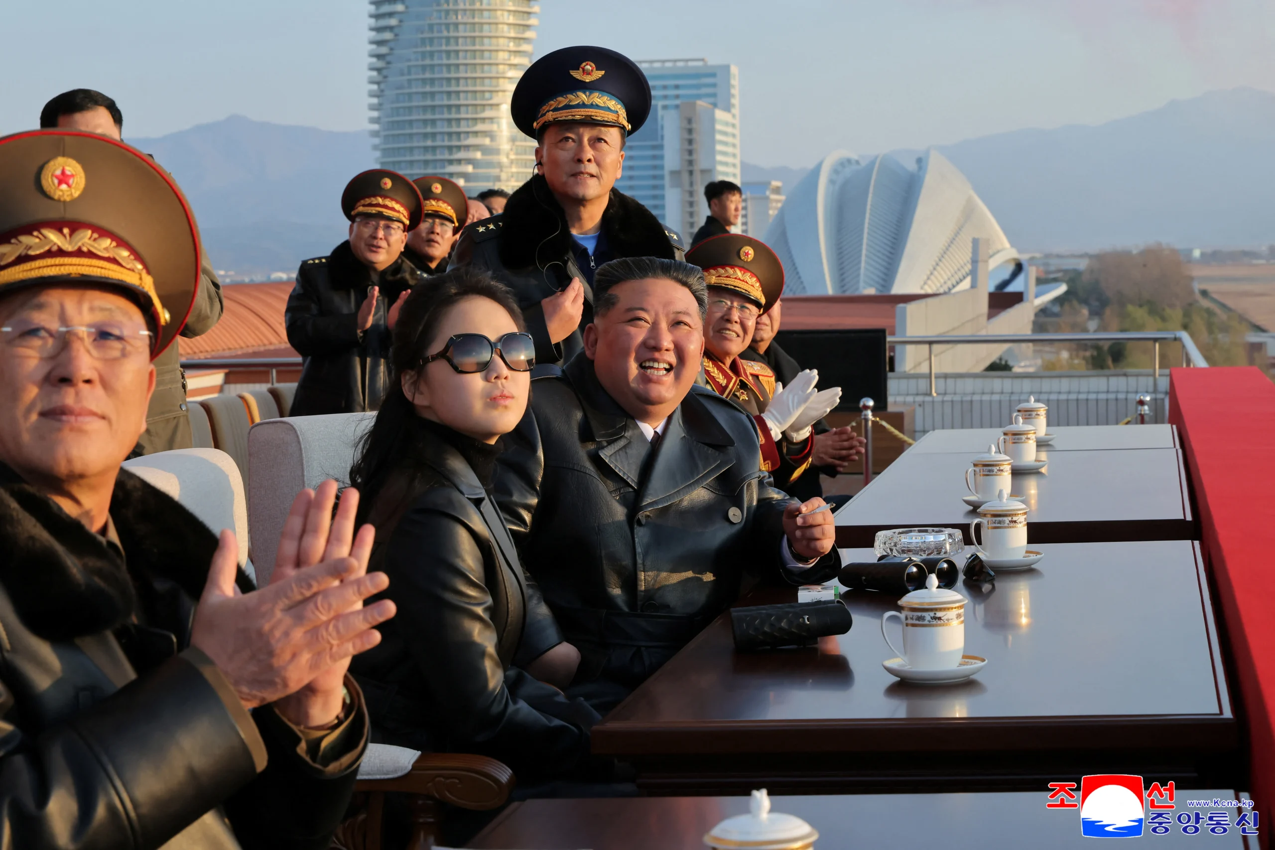 Identifiée comme successeur probable, la tâche militaire spécifique que Kim Jong Un a déléguée à sa fille en Corée du Nord