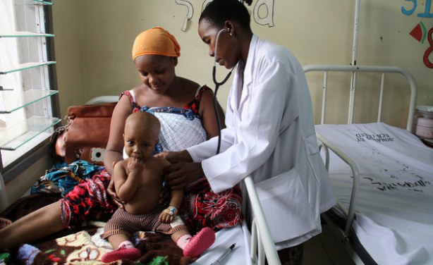 Fixée à 70 décès, la cible internationale se heurte à la projection réelle attendue pour l&rsquo;Afrique subsaharienne en 2030