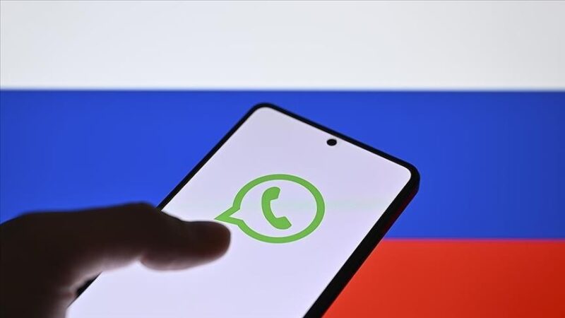 Conditionnant le retour de WhatsApp, le Kremlin manœuvre pour imposer une application de surveillance locale bien précise