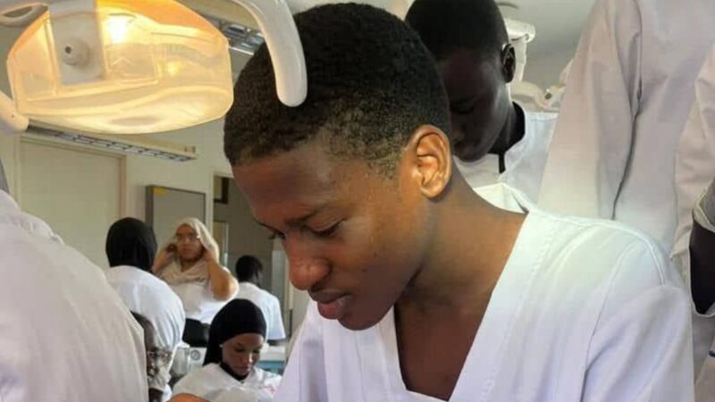 Autopsie d’Abdoulaye Ba : Au-delà du choc crânien, les lésions thoraciques précises qui invalident la thèse de la mort naturelle