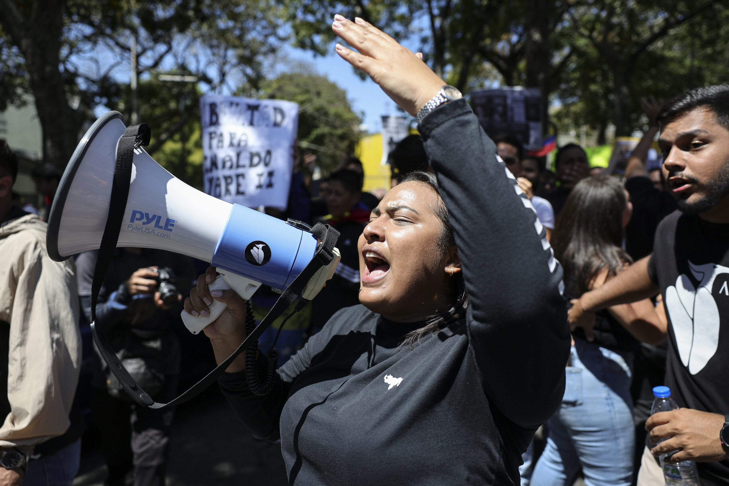 Venezuela : L&rsquo;Assemblée nationale examine une loi d&rsquo;amnistie générale qui maintient toutefois cette exception stricte pour certains détenus