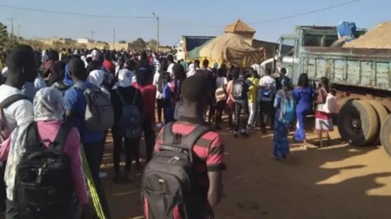 Alors que la rumeur accusait les grèves, les témoins décrivent la scène qui a coûté la vie à l&rsquo;élève de Sindia