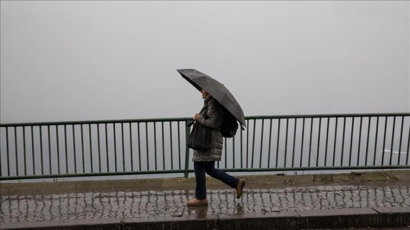 Italie : Un immeuble de trois étages s&rsquo;effondre près de Rome et piège un résident au rez-de-chaussée