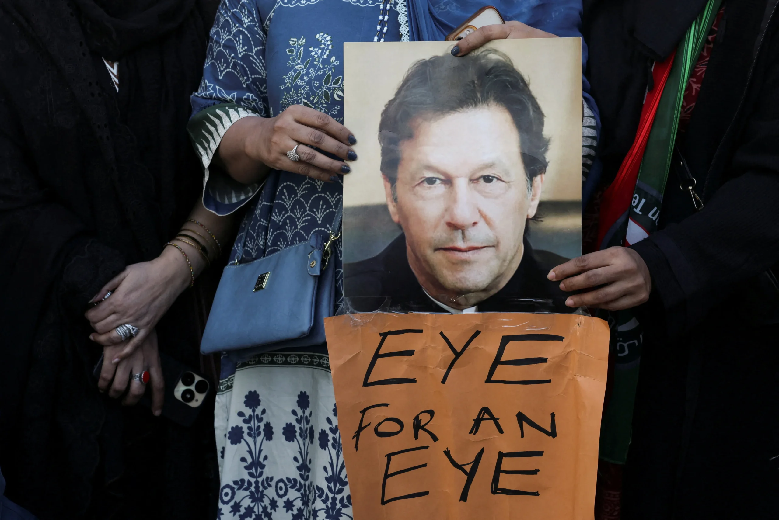 Santé d’Imran Khan : Islamabad annonce une guérison spectaculaire, mais refuse l’unique requête qui validerait le diagnostic