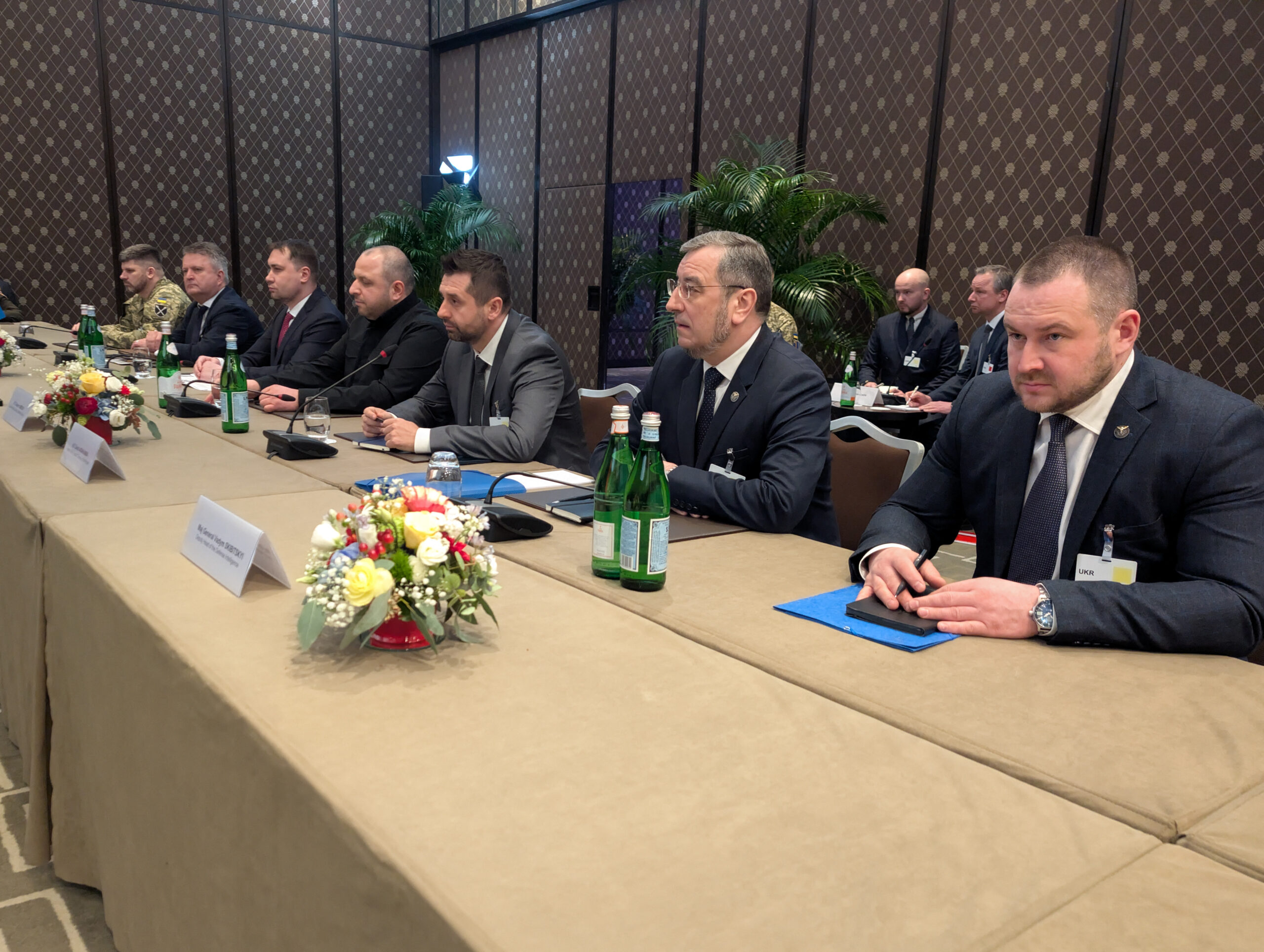 Guerre en Ukraine : À l’ouverture des pourparlers, Donald Trump adresse une mise en garde publique qui cible Kiev