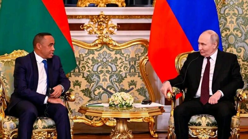 Premier déplacement depuis 1978 : le président malgache quitte Moscou avec un engagement ferme de Poutine