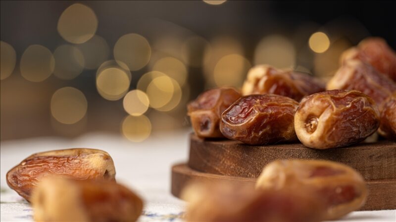 France : la véritable origine d&rsquo;un produit phare du Ramadan provoque une vive altercation dans une épicerie