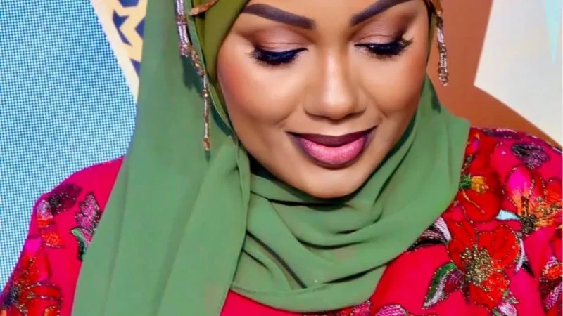 Ramadan sur la TFM : le choix vestimentaire de Dieynaba Seydou Ba qui capte l&rsquo;attention à l&rsquo;écran