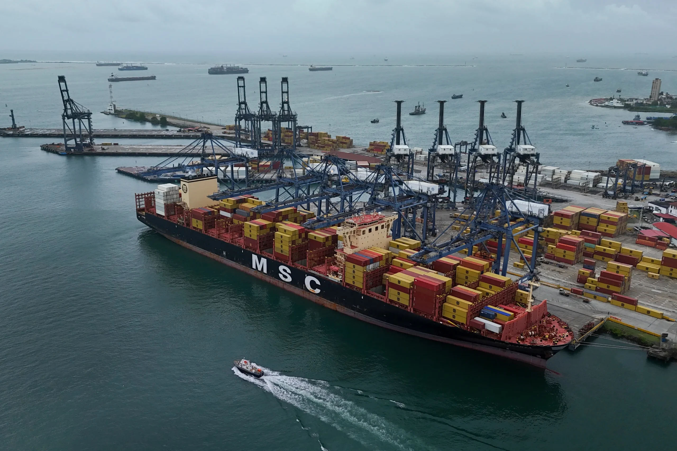 Sous la menace de Donald Trump, le Panama déploie un décret pour arracher ses ports à ce conglomérat asiatique