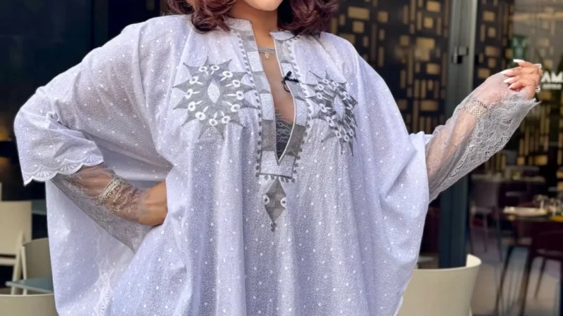 Ramadan : Ya Awa s&rsquo;affiche avec cette tenue majestueuse qui capte l&rsquo;attention sans en faire trop