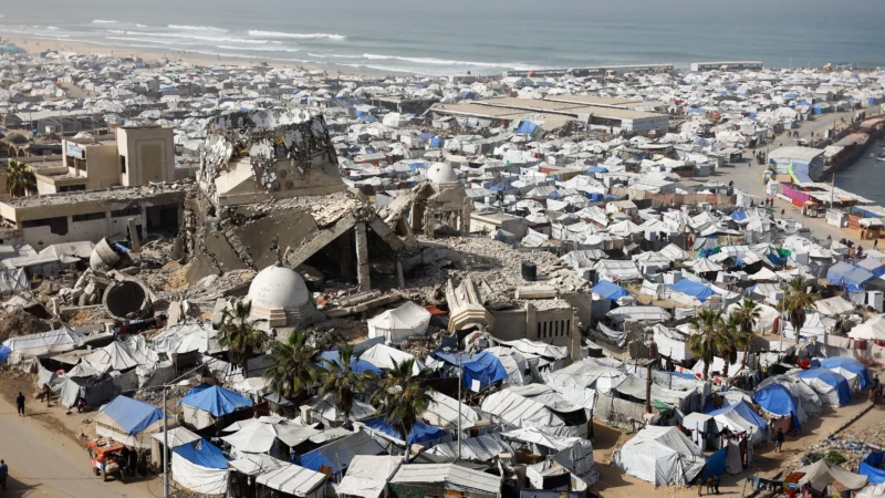 Le refus de fournir une liste exigée par Israël expose 17 ONG à une interdiction imminente d&rsquo;opérer à Gaza