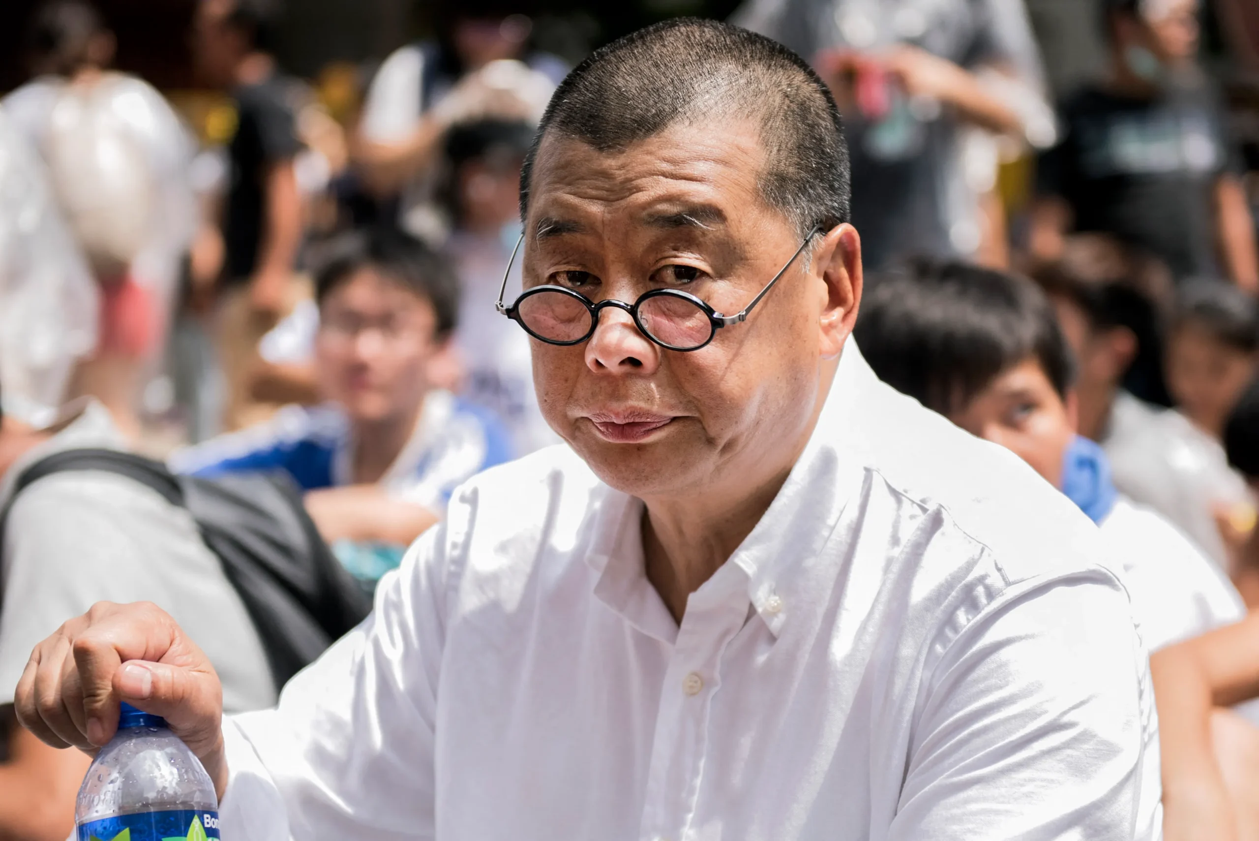 Hong Kong : la justice annule à la surprise générale l’une des peines visant un célèbre patron de presse