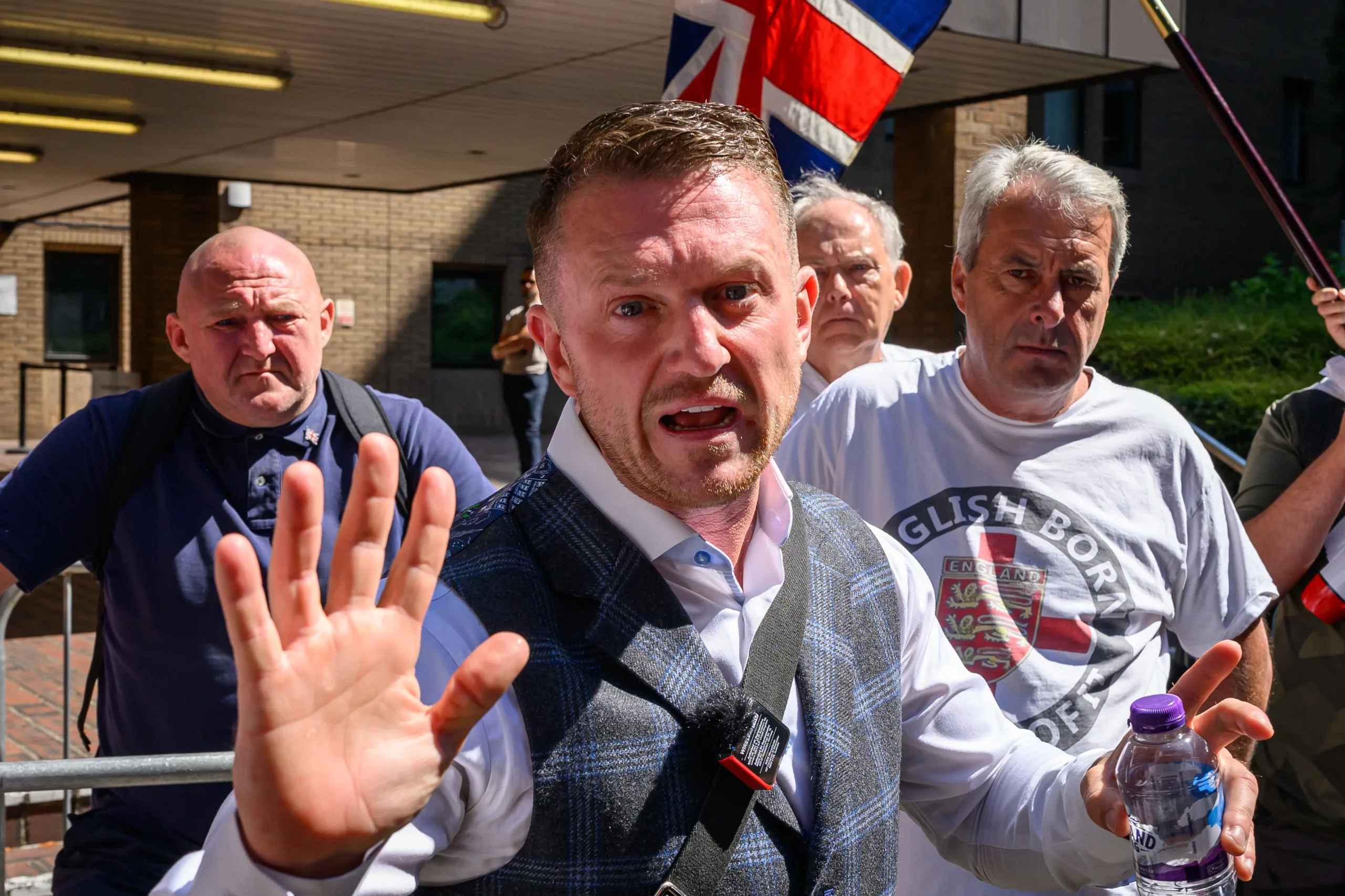 « Guerrier de la liberté d&rsquo;expression » : le soutien d&rsquo;un officiel américain à un militant britannique