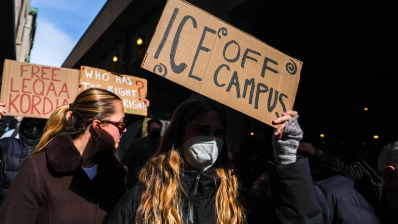États-Unis : l&rsquo;arrestation d&rsquo;une étudiante à Columbia met au jour le stratagème des agents de l&rsquo;immigration