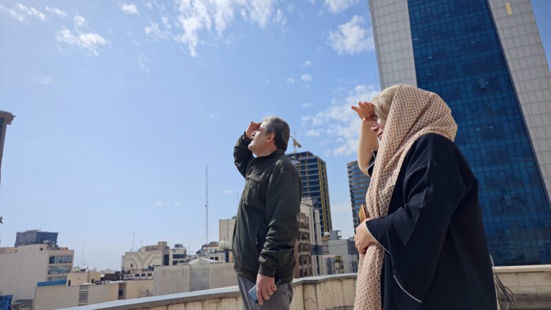 Frappes en Iran : face aux bombardements, Donald Trump adresse une directive inattendue aux civils de Téhéran