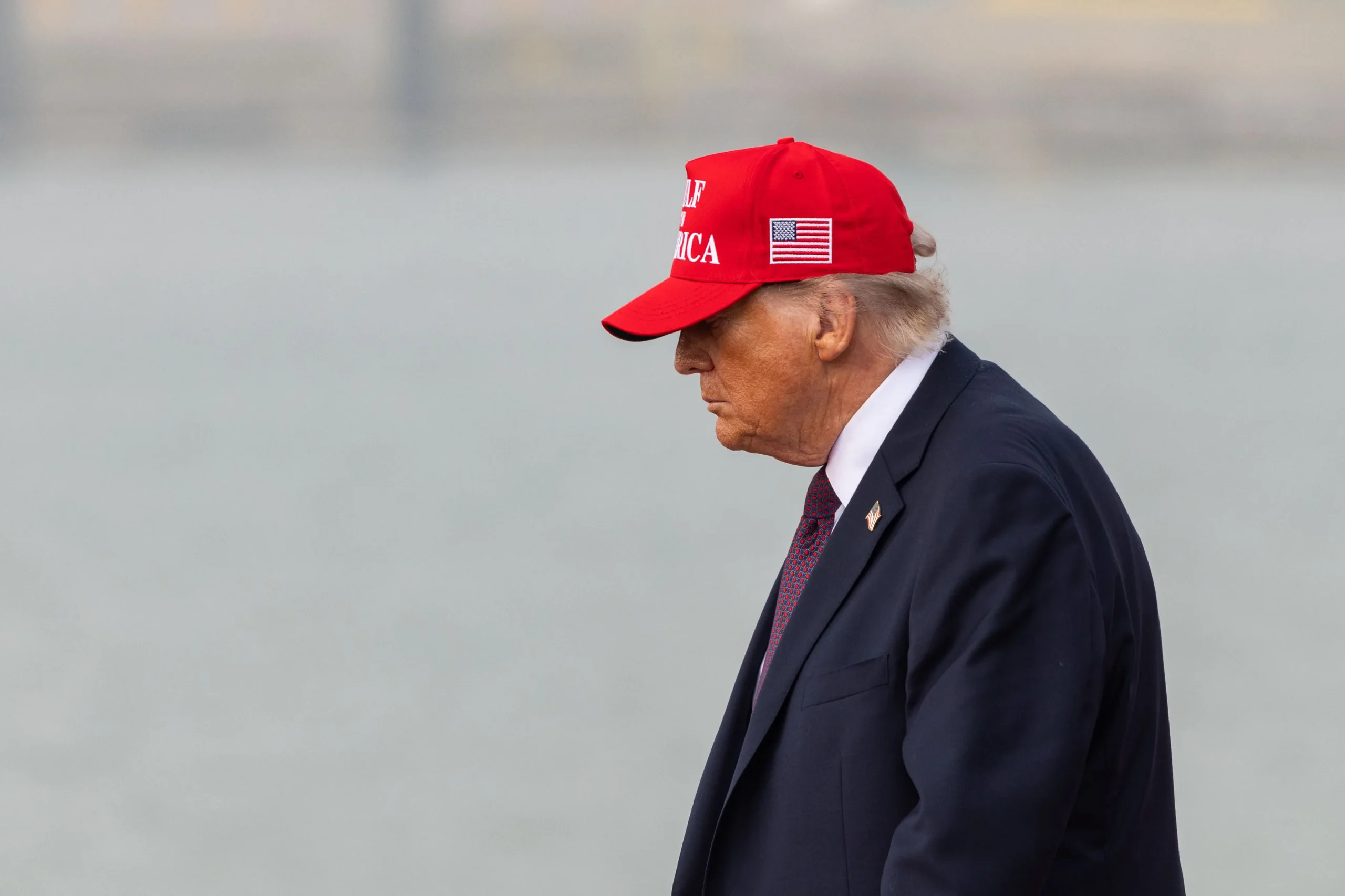 Promesse de retrait ignorée : la liste inédite des sept pays frappés par l&rsquo;armée américaine sous Donald Trump