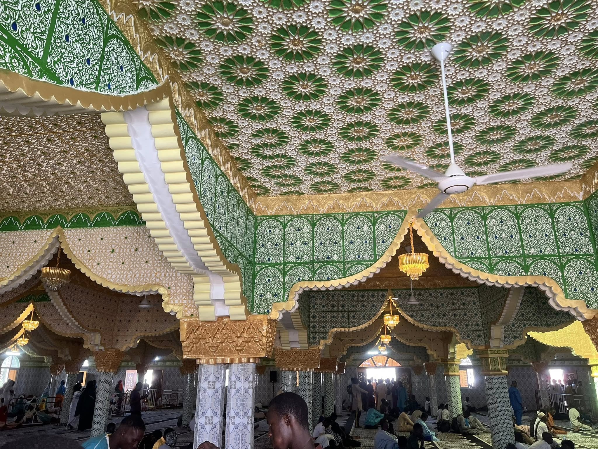 Inauguration de la mosquée Medinatoul Dieylany: plus d’un milliard investi dans ce joyau au nom de l’Islam [vidéo]