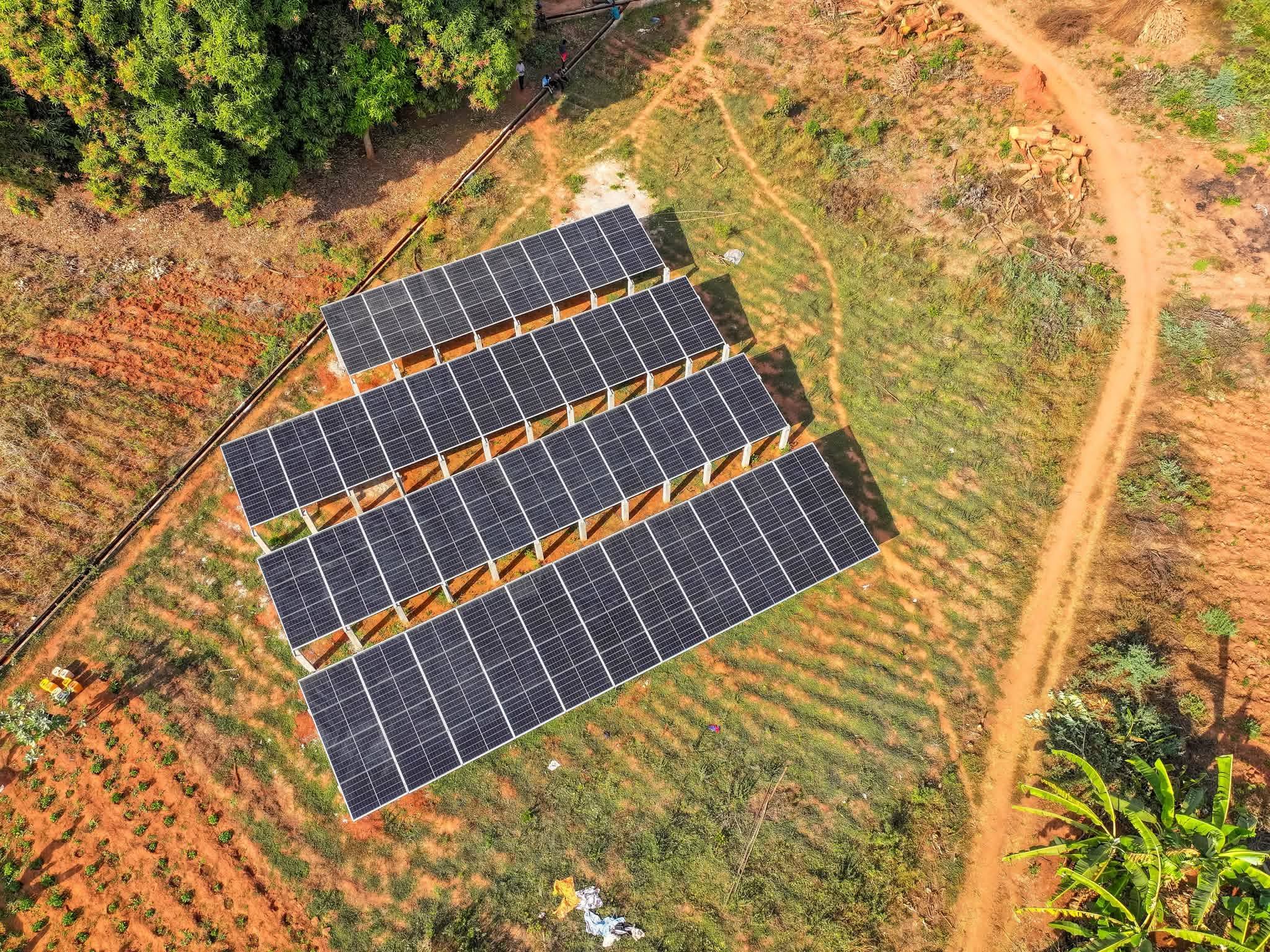 Sédhiou : l’ASER électrifie la bananeraie de Mangaroungou Douma grâce au solaire