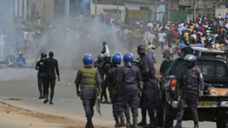 Drame à l’UCAD : Des organisations de défense des droits humains dénoncent les violences policières