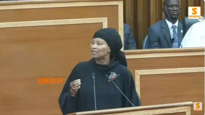 Favoritisme et dérapages : L’opposition parlementaire cible El Malick Ndiaye et sonne l&rsquo;alerte