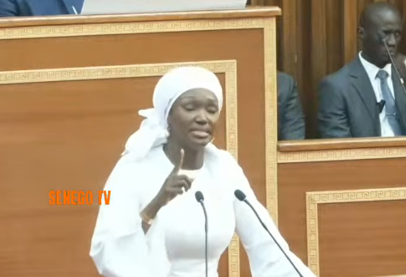 Anta Babacar Ngom explique les raisons de l&rsquo;absence de certains députés non inscrits et dénonce… (vidéo)