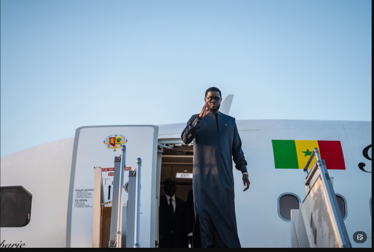 Visite officielle : Le Président a quitté Dakar ce lundi pour Brazzaville (Photos)