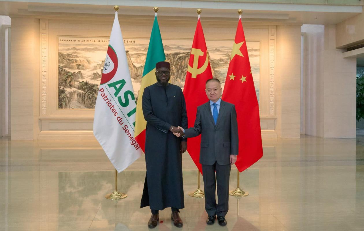 Chine – El Malick Ndiaye brise le silence sur la polémique autour du drapeau de Pastef: » Je ne suis parti avec… »