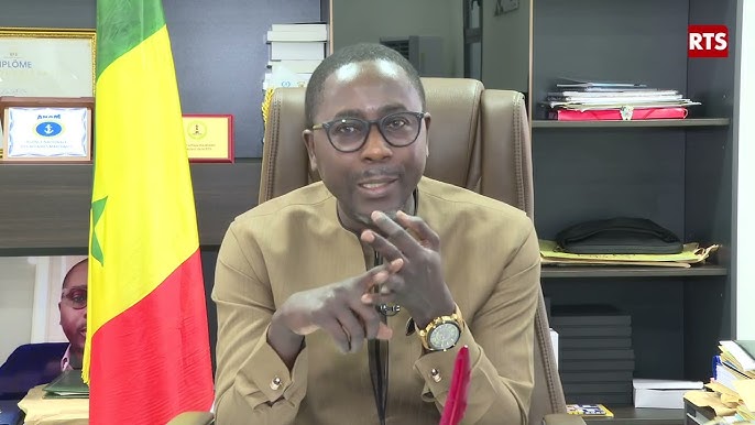 Tension à la RTS:  Pape Alé Niang retire ses véhicules après protestation des agents