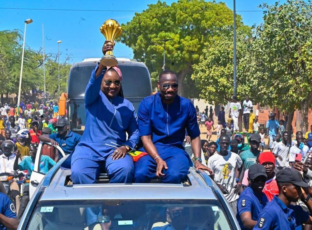 Trophy Tour CAN 2025 : Joal-Fadiouth célèbre le sacre historique des Lions