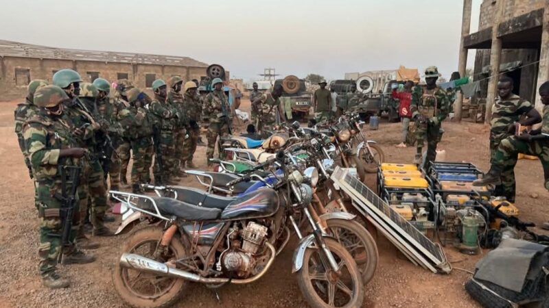 Saraya : deux sites d’orpaillage clandestin démantelés par l’armée, sept personnes arrêtées