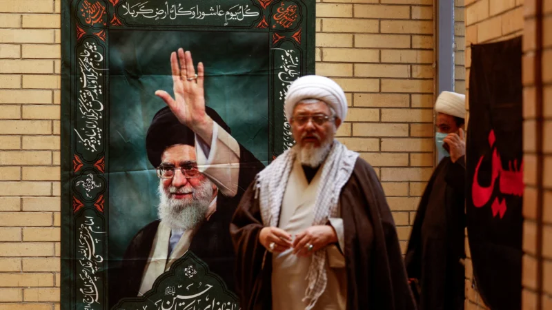 Succession en Iran : l&rsquo;obstacle historique qui barre la route au candidat le plus influent pour remplacer Khamenei