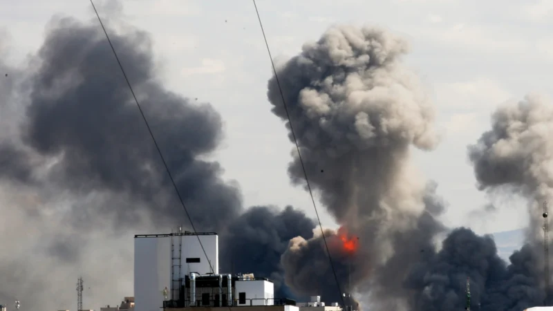 Privé de son Guide suprême, l&rsquo;Iran confie le pouvoir à un trio transitoire et délimite ses nouvelles cibles