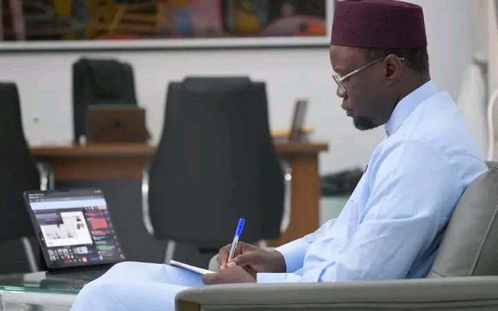 Pape Alé Niang : « Dans le paysage politique sénégalais, Sonko se distingue par sa constance, son intégrité et son engagement… »